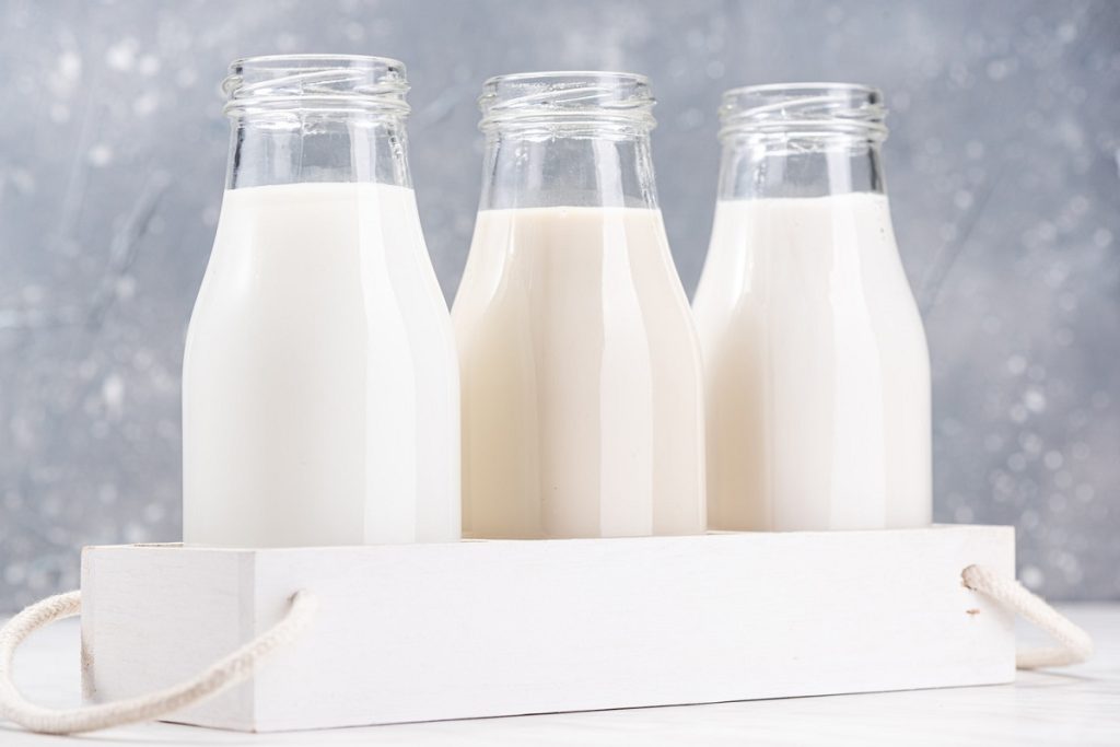 Sữa tươi giúp lưu giữ mãi vẻ thanh xuân cho phái đẹp