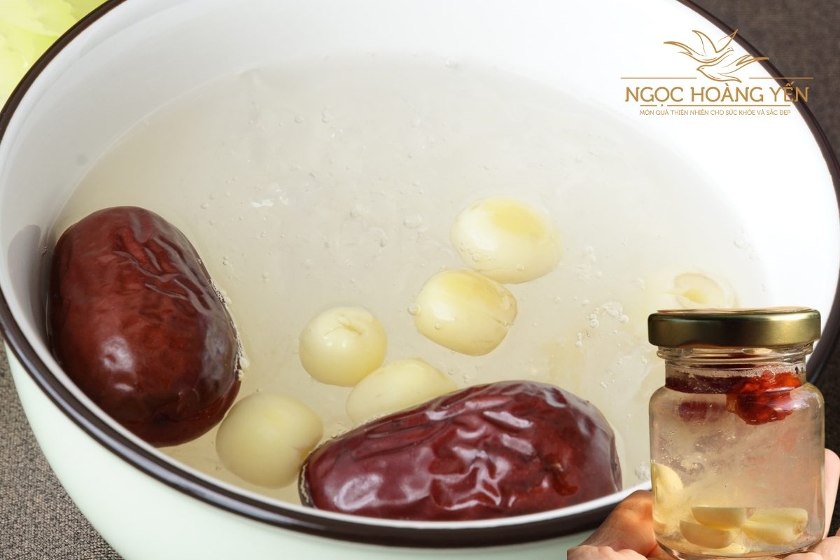 Hình ảnh yến chưng chất lượng